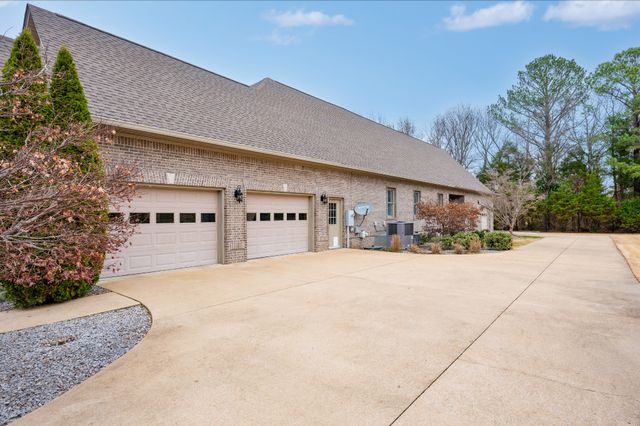 63 Fawn Ln, Paris, TN 38242