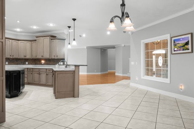 63 Fawn Ln, Paris, TN 38242