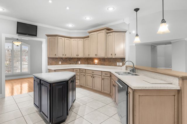 63 Fawn Ln, Paris, TN 38242