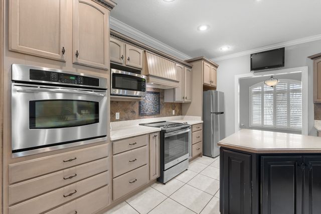 63 Fawn Ln, Paris, TN 38242