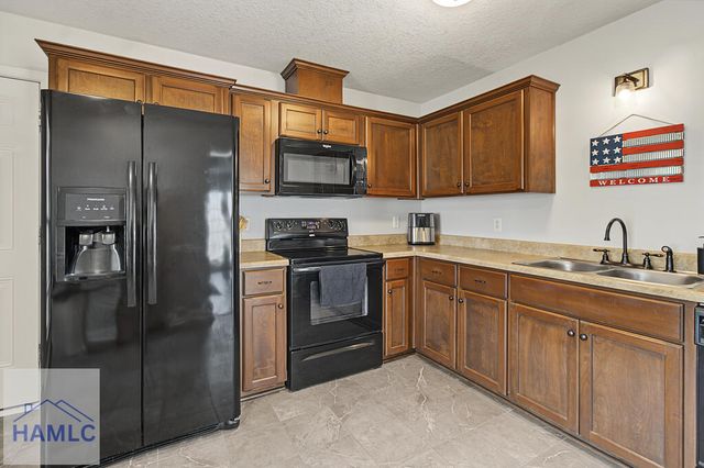 137 Pine View Drive SE, Ludowici, GA 31316