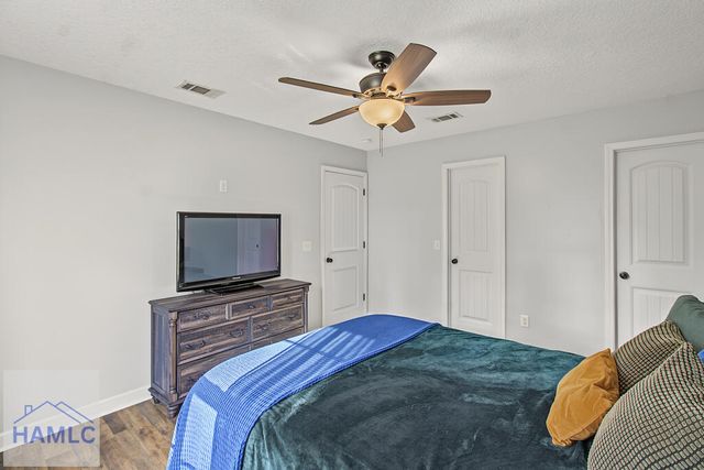 137 Pine View Drive SE, Ludowici, GA 31316