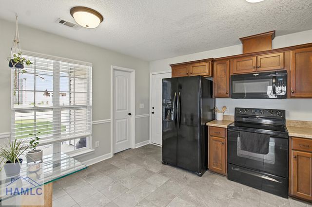 137 Pine View Drive SE, Ludowici, GA 31316