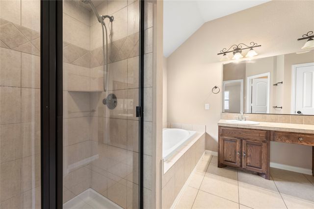 8245 Edgepoint Trail, Fort Worth, TX 76053