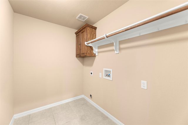 8245 Edgepoint Trail, Fort Worth, TX 76053