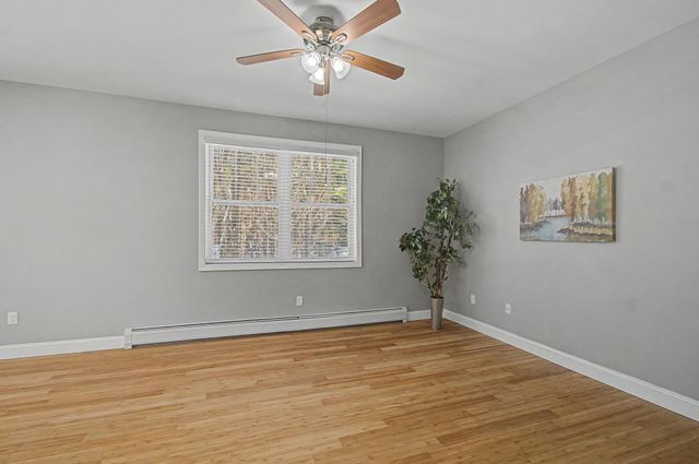 60 Old Academy St Unit 101, Fairfax, VT 05454