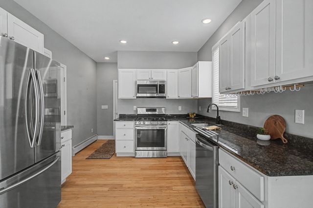 60 Old Academy St Unit 101, Fairfax, VT 05454