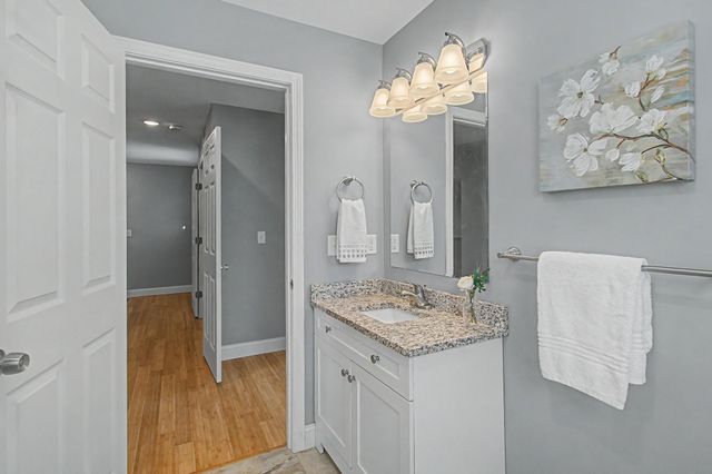 60 Old Academy St Unit 101, Fairfax, VT 05454