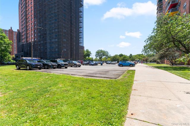 880 Boynton Avenue 4L, Bronx, NY 10473