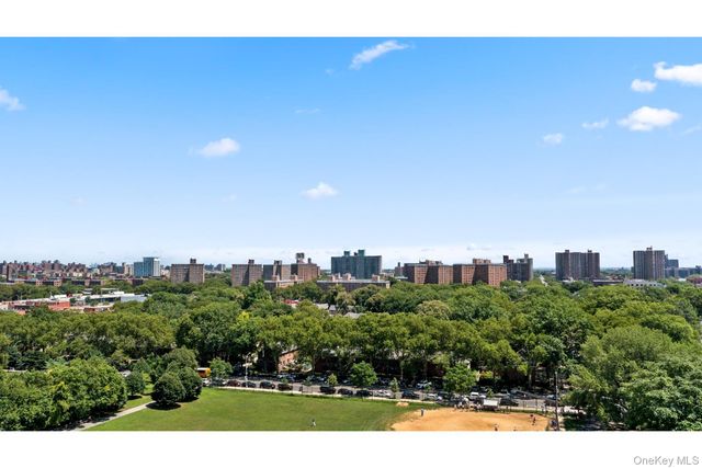 880 Boynton Avenue 4L, Bronx, NY 10473