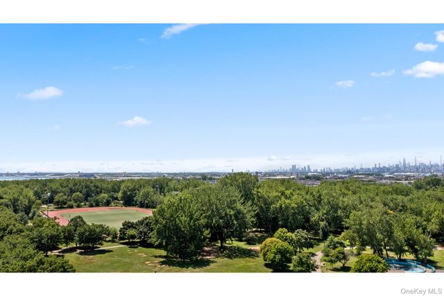 880 Boynton Avenue 4L, Bronx, NY 10473