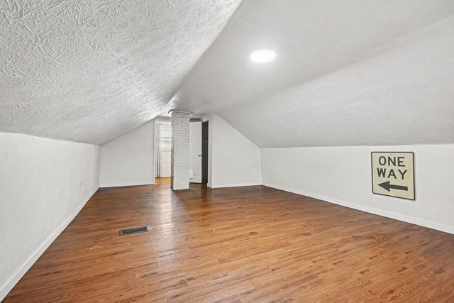 901 Bryant Street, Kalamazoo, MI 49001