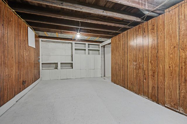 901 Bryant Street, Kalamazoo, MI 49001