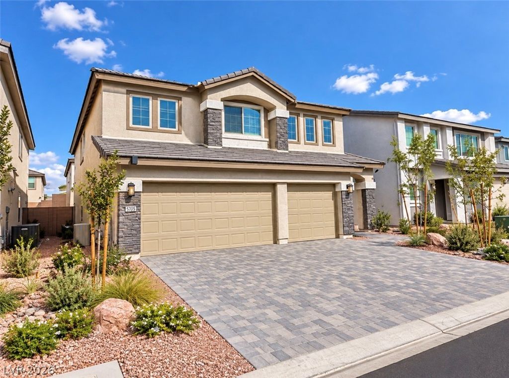 5763 Yellow House Street, Las Vegas, NV 89113 — photo 2