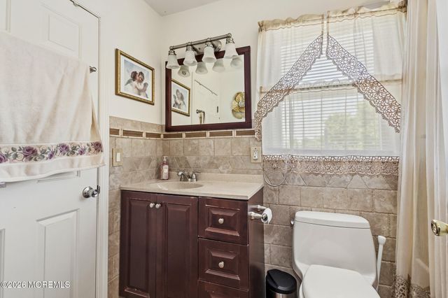 28 Maypink Lane, Howell, NJ 07731