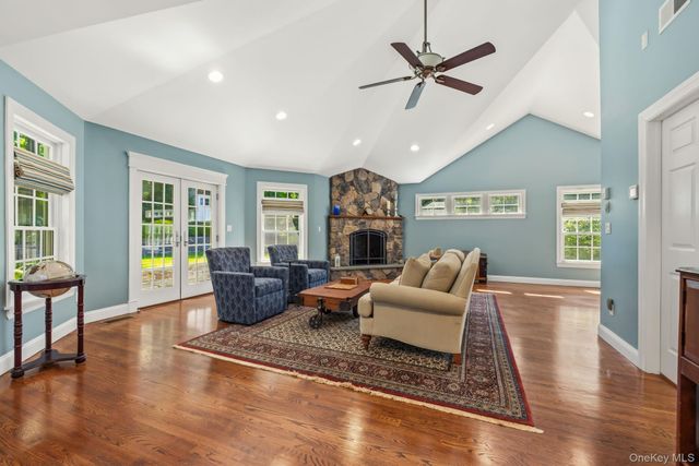 4 Dolphin Road, New City, NY 10956