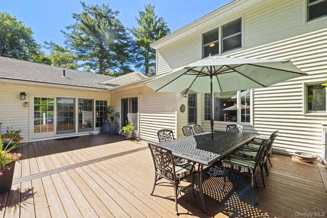 4 Dolphin Road, New City, NY 10956