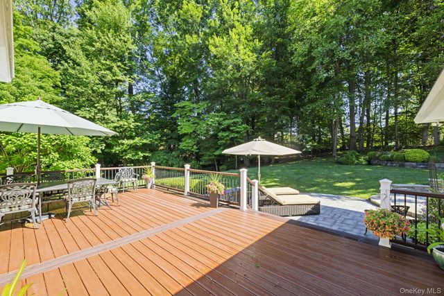 4 Dolphin Road, New City, NY 10956