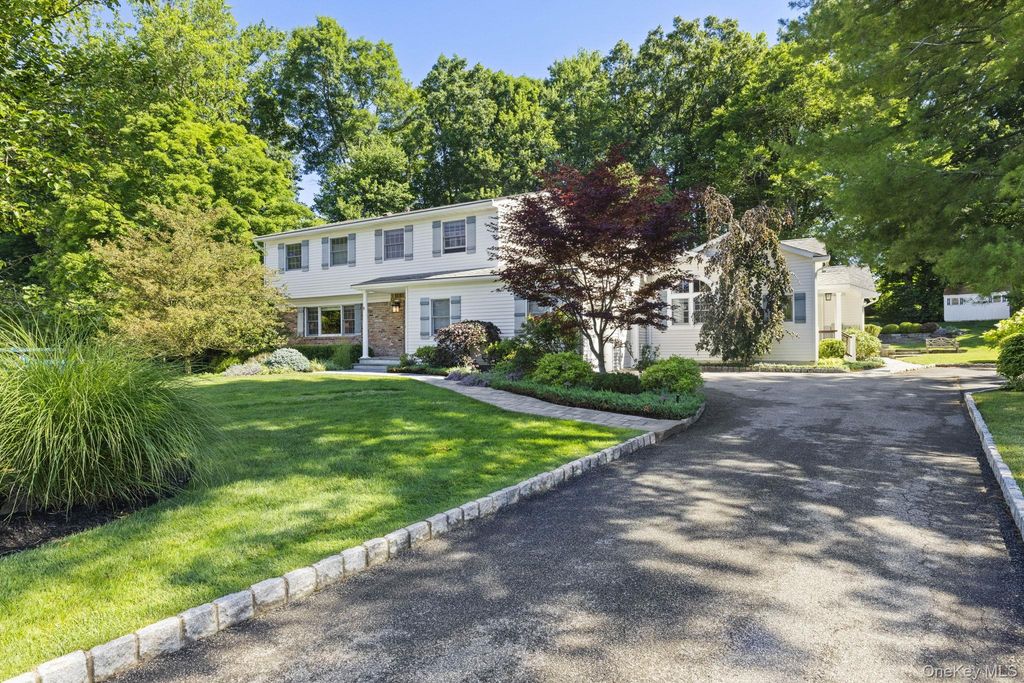 4 Dolphin Road, New City, NY 10956