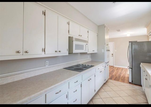903 Seymore Circle, Denison, TX 75020