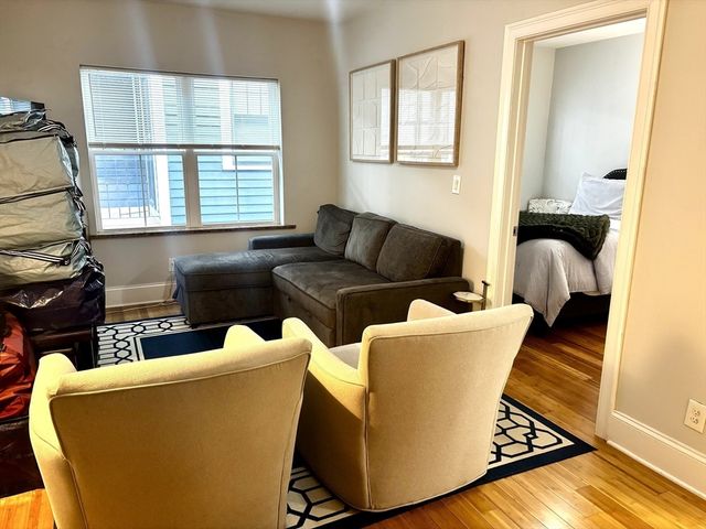 361 West Broadway 3, Boston, MA 02127
