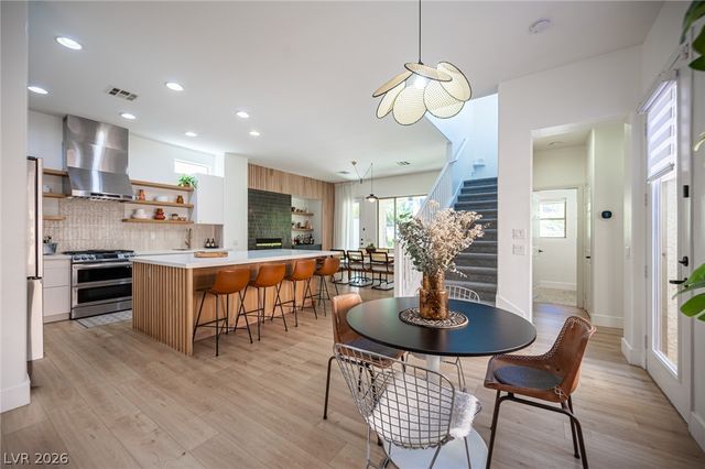 331 Dartmouth Hills Street, Las Vegas, NV 89138