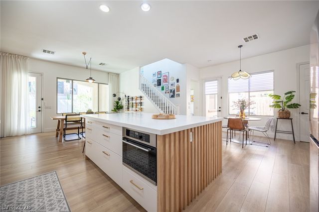 331 Dartmouth Hills Street, Las Vegas, NV 89138