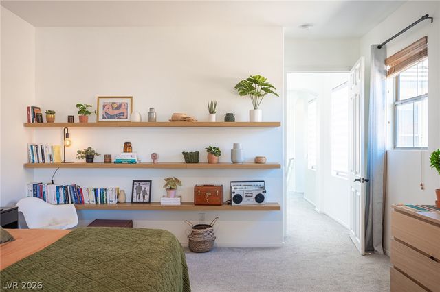 331 Dartmouth Hills Street, Las Vegas, NV 89138