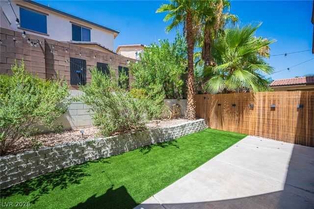 331 Dartmouth Hills Street, Las Vegas, NV 89138