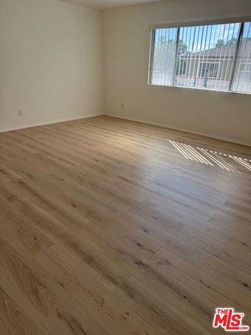 559 Hyde Park Place 3, Inglewood, CA 90302