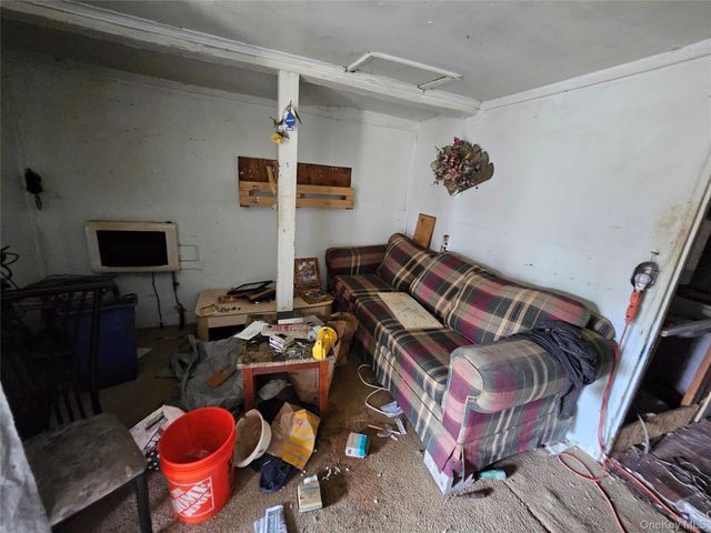 549 Granny Road, Medford, NY 11763