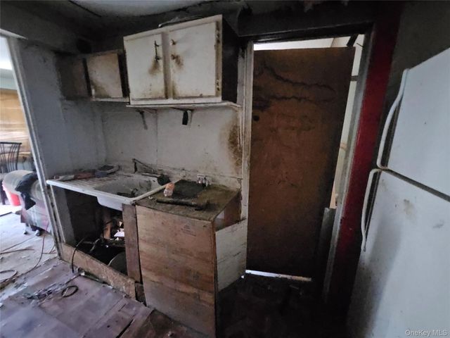 549 Granny Road, Medford, NY 11763