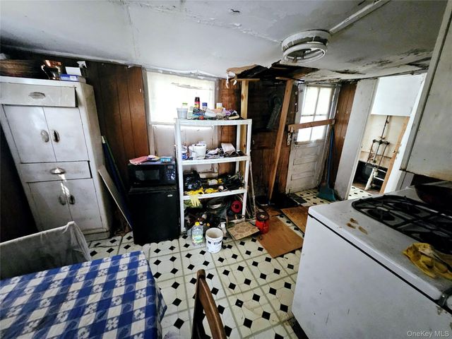 549 Granny Road, Medford, NY 11763