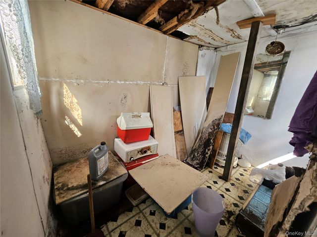 549 Granny Road, Medford, NY 11763