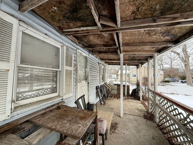 549 Granny Road, Medford, NY 11763