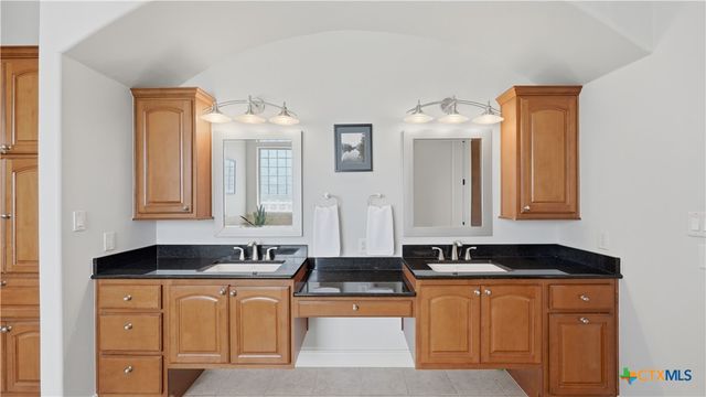 2230 Windsor Place, New Braunfels, TX 78130