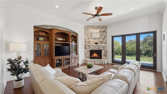 2230 Windsor Place, New Braunfels, TX 78130