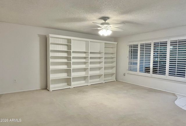 9718 W OAK RIDGE Drive, Sun City, AZ 85351