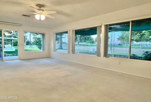 9718 W OAK RIDGE Drive, Sun City, AZ 85351