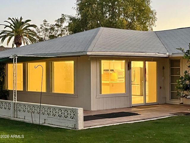 9718 W OAK RIDGE Drive, Sun City, AZ 85351