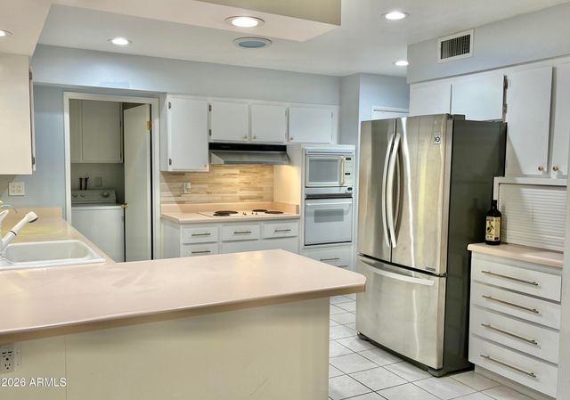 9718 W OAK RIDGE Drive, Sun City, AZ 85351