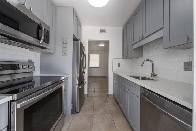5337 NE 17th Avenue, Pompano Beach, FL 33064