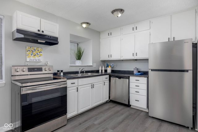 7945 Benjamin Drive 19, Indianapolis, IN 46226