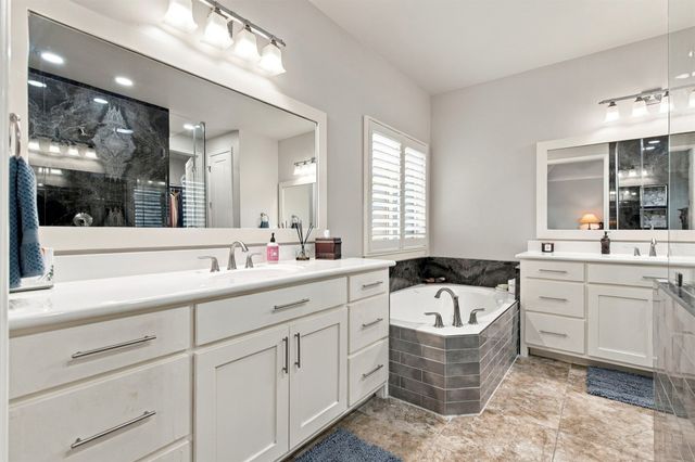 14561 S Lakewood Avenue, Bixby, OK 74008
