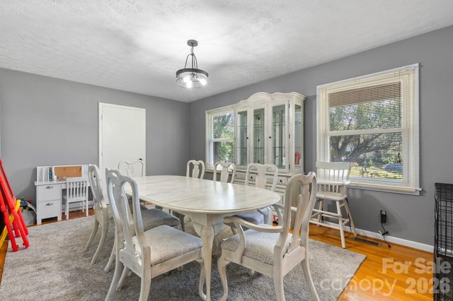2596 SweetBriar Circle, Lenoir, NC 28645