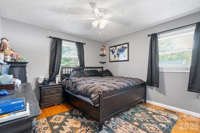 2596 SweetBriar Circle, Lenoir, NC 28645