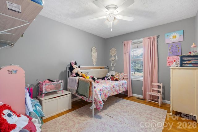 2596 SweetBriar Circle, Lenoir, NC 28645