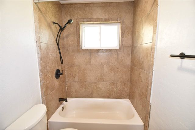 5002 SE Aberdeen Ave, Lawton, OK 73501