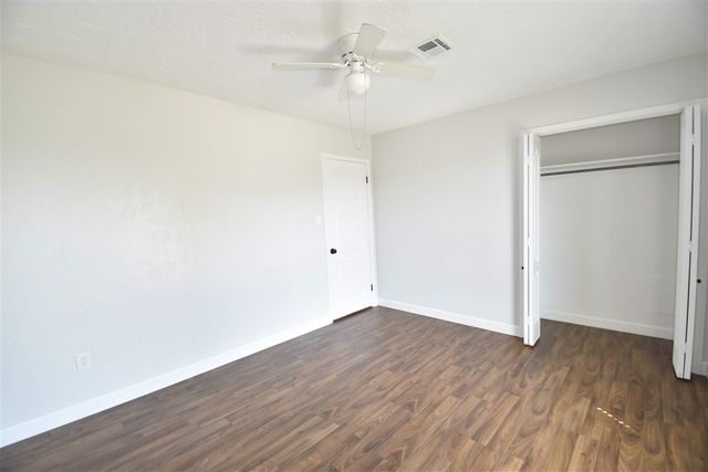 5002 SE Aberdeen Ave, Lawton, OK 73501