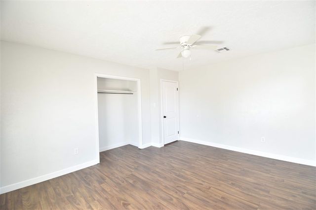 5002 SE Aberdeen Ave, Lawton, OK 73501
